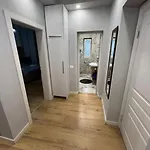 Starlight Downtown Apartment