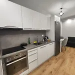 Starlight Downtown Apartment